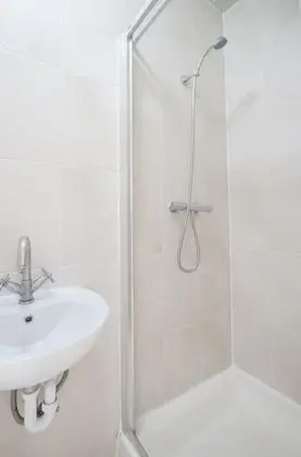 Standard Tek Büyük Yataklı Oda, Ortak Banyo