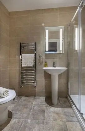 Premium Tek Büyük Yataklı Oda, Bahçe Manzaralı