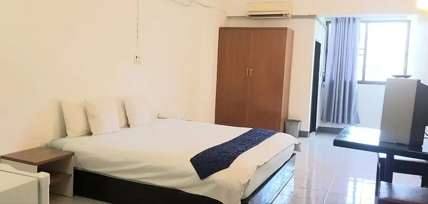Basic Tek Büyük Yataklı Oda