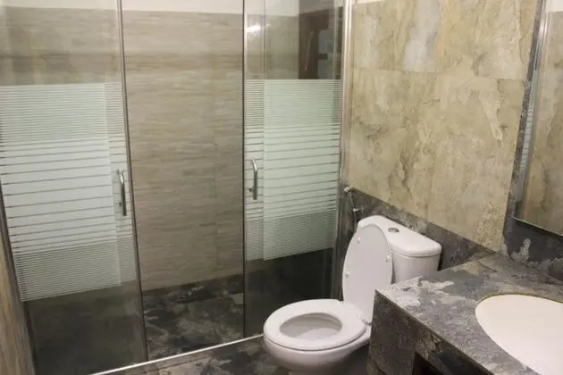 Deluxe Tek Büyük Yataklı Oda, Bahçe Manzaralı