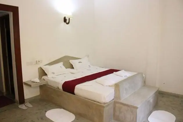 Standard Tek Büyük Yataklı Oda, Bahçe Manzaralı