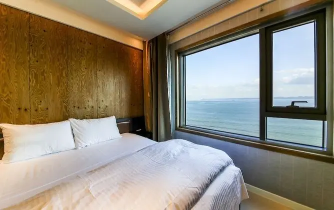 Business Tek Büyük Yataklı Oda, 1 Büyük (Queen) Boy Yatak, Okyanus Manzaralı