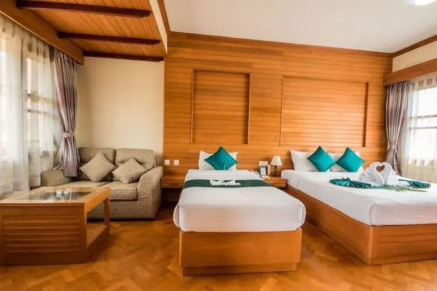 Deluxe Twin Room with Pool View