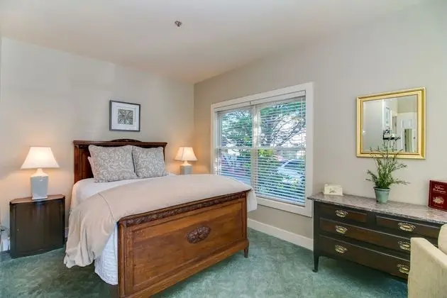 Süit, 1 Büyük (Queen) Boy Yatak ve Çekyat (Courtyard)