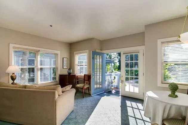 Süit, 1 Büyük (Queen) Boy Yatak ve Çekyat (Courtyard)