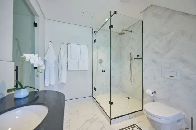 Luxury Balcony Suite
