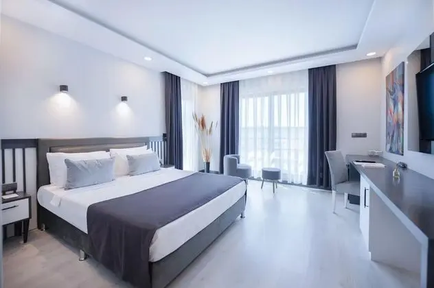 https://images.etstur.com/imgproxy/resize/2560x1440/files/images/hotelImages/etsrooms/518351/Wind_of_Cesme_20250520115814_2.JPG