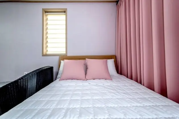 Oda, Okyanus Manzaralı (2 double beds)