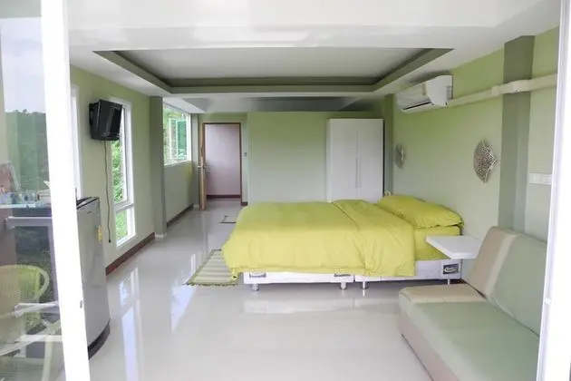 Standard Room with Mountain View