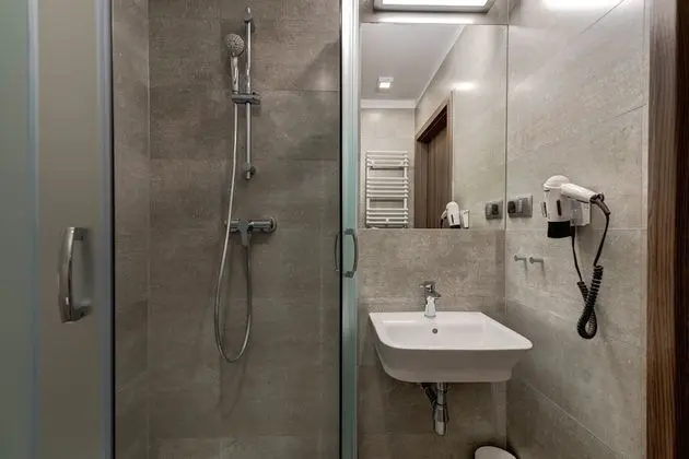 Standard Tek Büyük veya İki Ayrı Yataklı Oda