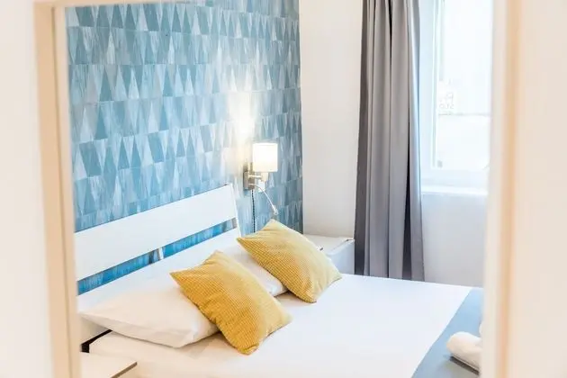 Tek Büyük Yataklı Oda (1)