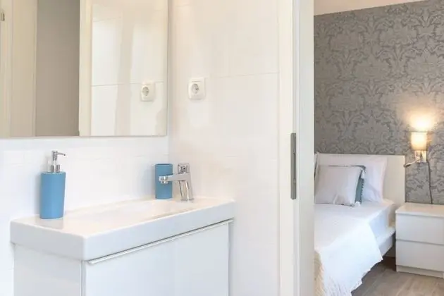 Tek Büyük Yataklı Oda