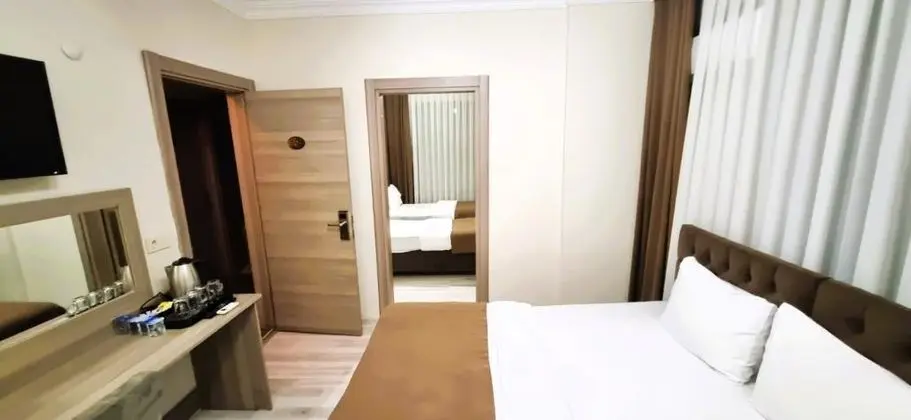 Aile Odası, Şehir Manzaralı