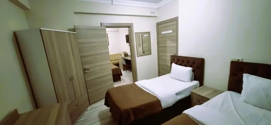 Aile Odası, Şehir Manzaralı