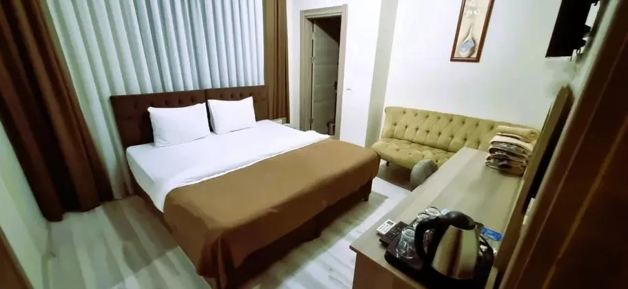 Aile Odası, Şehir Manzaralı