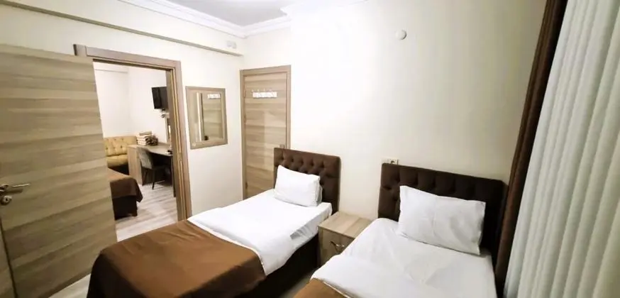 Aile Odası, Şehir Manzaralı
