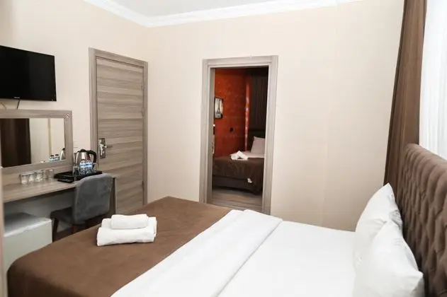 Aile Odası, Şehir Manzaralı