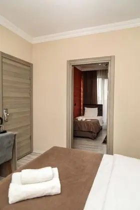 Aile Odası, Şehir Manzaralı