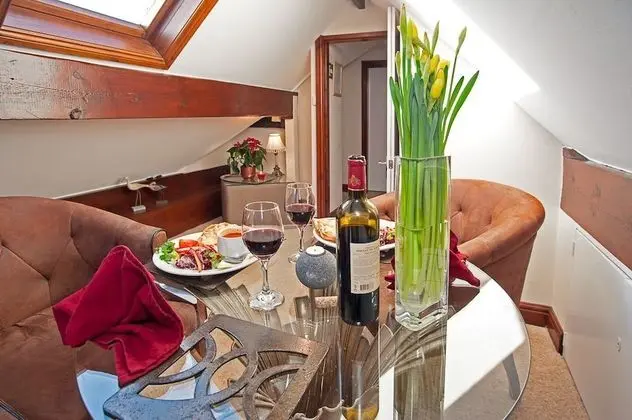 Çatı Katı Süiti (Penthouse) (Love Snug)