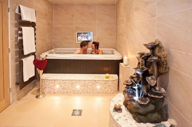 Deluxe Tek Büyük Yataklı Oda (Tivoli)
