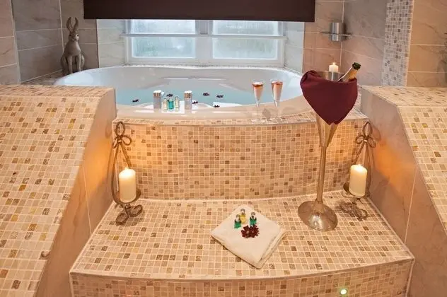 Deluxe Tek Büyük Yataklı Oda (Tivoli)