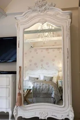 Tek Büyük Yataklı Oda (Lily)