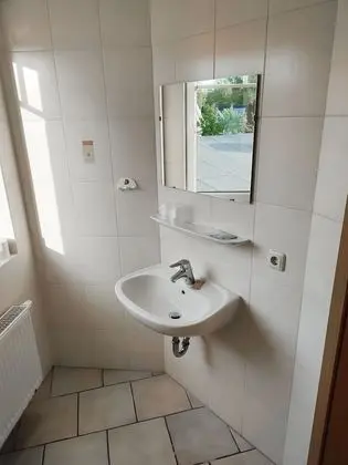 Basic Tek Büyük Yataklı Oda (Turmzimmer)