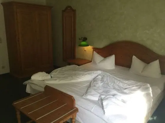 Classic Tek Büyük Yataklı Oda