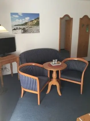 Classic Tek Büyük Yataklı Oda