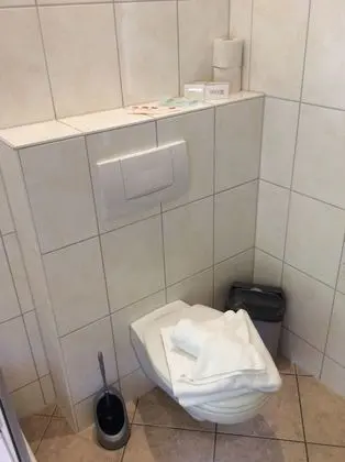 Classic Tek Büyük Yataklı Oda