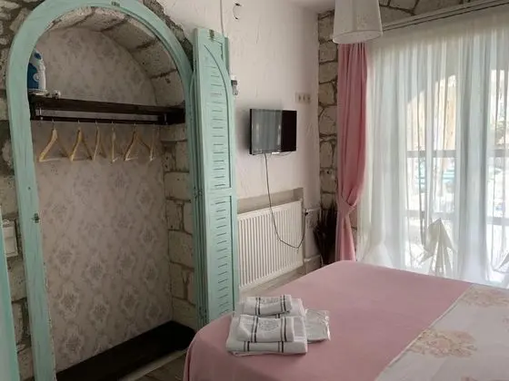 Ekonomik Oda, Havuz Manzaralı