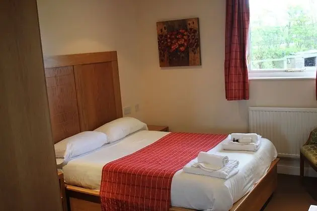 Tek Büyük Yataklı Oda, Engellilere Uygun, Banyolu/Duşlu