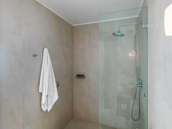 Tek Büyük Yataklı Oda, Veranda, Deniz Manzaralı (Aloni)