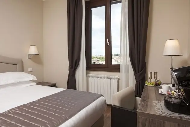 Tek Büyük Yataklı Oda