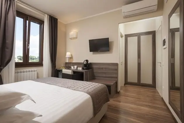 Tek Büyük Yataklı Oda