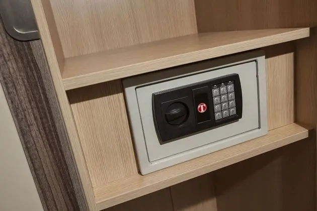 Tek Büyük Yataklı Oda