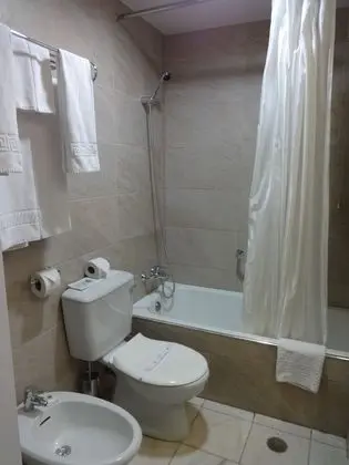 Standard Tek Büyük veya İki Ayrı Yataklı Oda