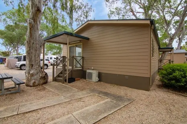 Standard Kulübe, 1 Büyük (Queen) Boy Yatak