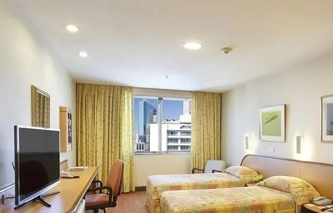 Luxo com 2 Camas de Solteiro