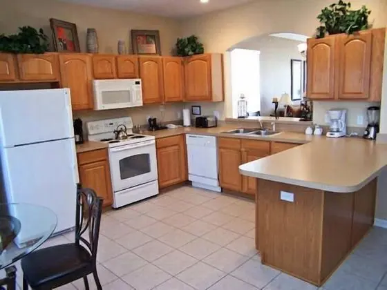 Ev (The Windsor Hills IHR 3076)