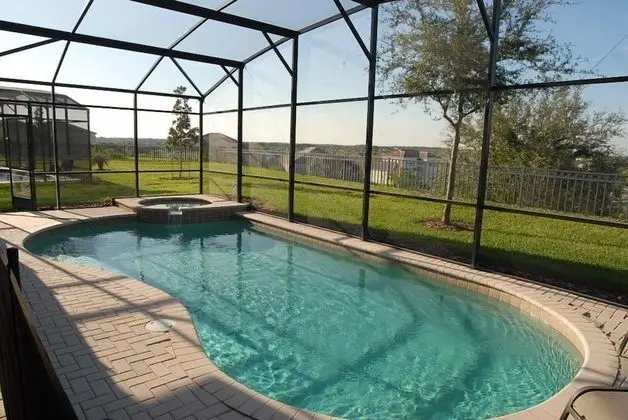 Ev (The Windsor Hills IHR 3077)