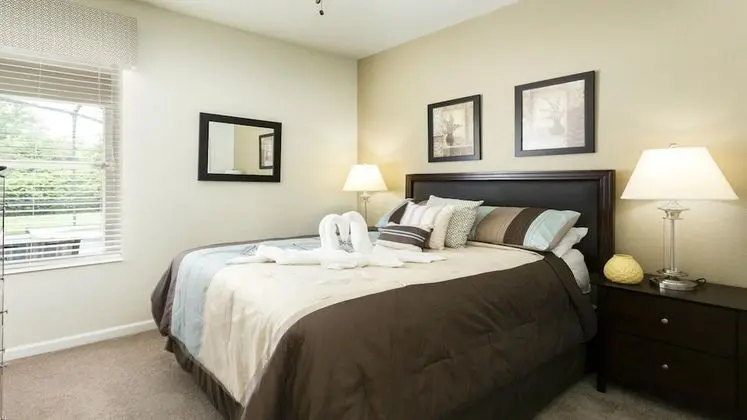 Villa, 6 Yatak Odası, Kişiye Özel Havuzlu (2712ML (IPHAP-WH))