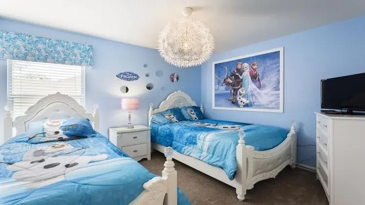 Villa, 6 Yatak Odası, Kişiye Özel Havuzlu (2712ML (IPHAP-WH))