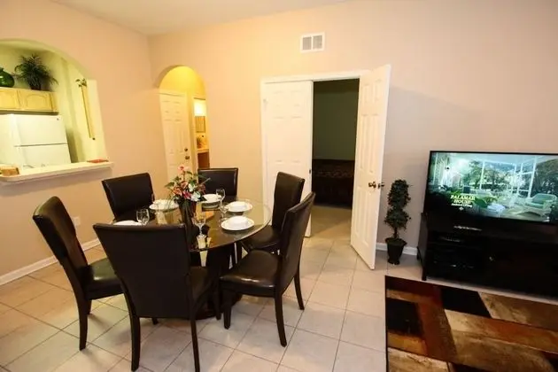 Daire (2784 Windsor Hills)