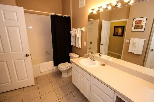 Daire (2784 Windsor Hills)