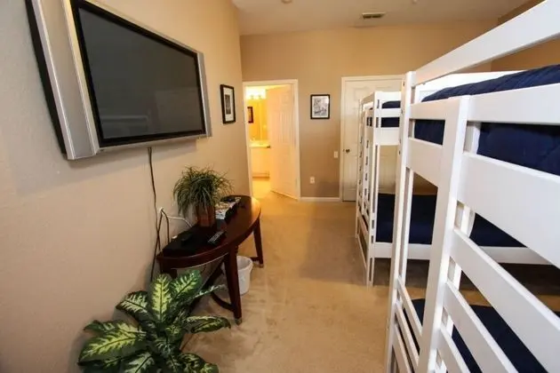 Daire (2784 Windsor Hills)
