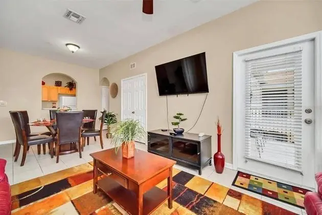Daire (2784 Windsor Hills)