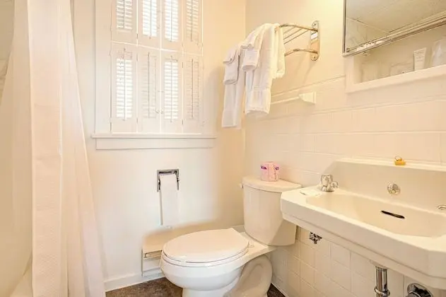 Classic Oda, 2 Çift Kişilik Yatak, Sigara İçilmez, Özel Banyo