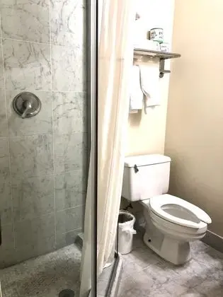 Standard Oda, 1 Büyük (Queen) Boy Yatak