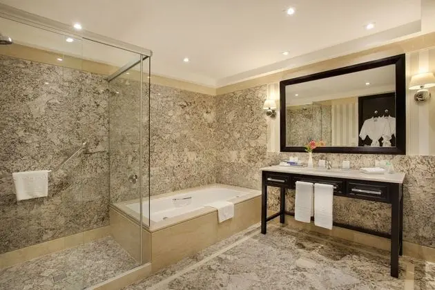 Luxo Plus com Cama Casal
